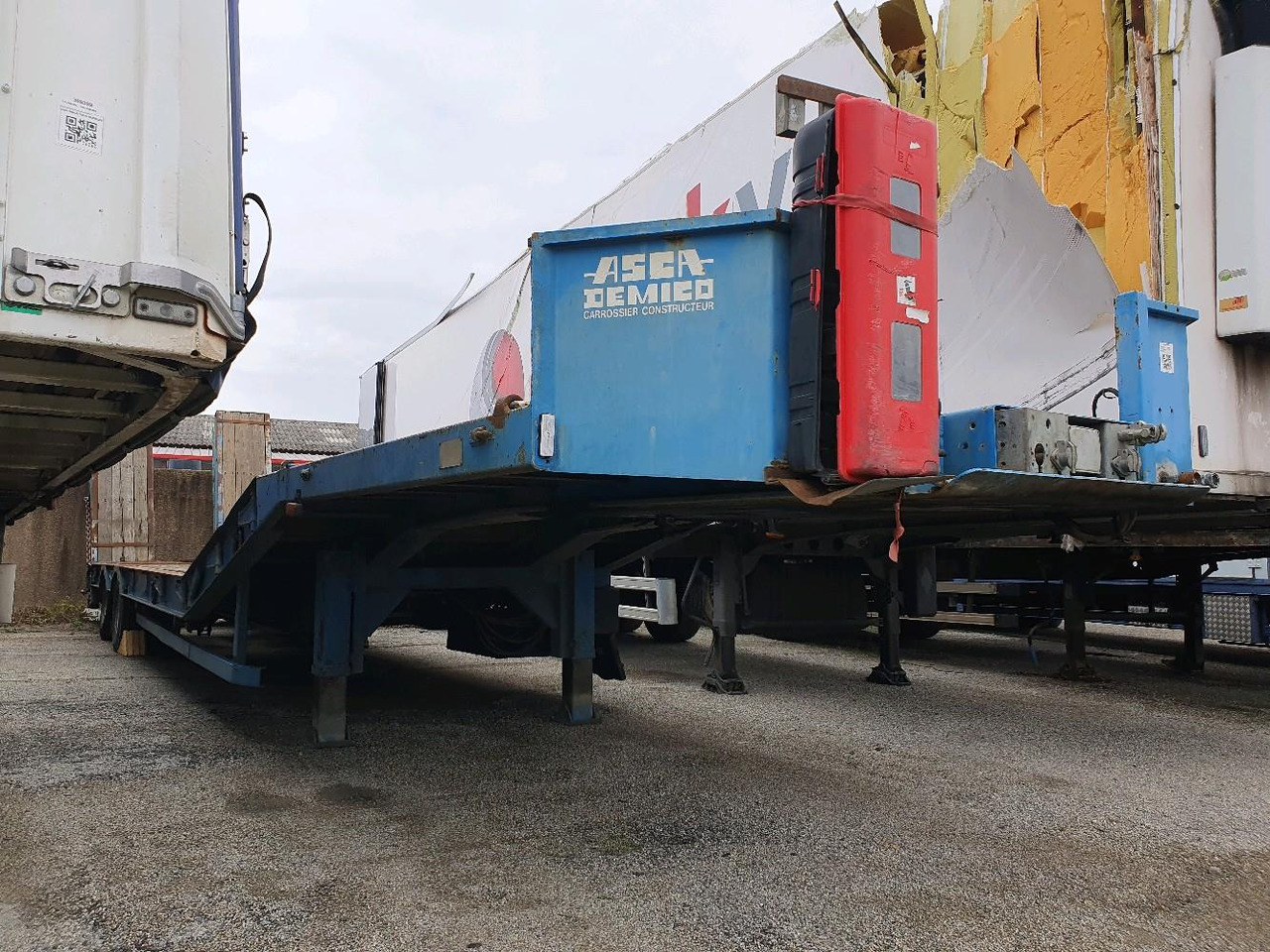 DIVERS PORTE ENGINS ASCA - Semirremolque góndola rebajadas: foto 1 DIVERS PORTE ENGINS ASCA - Semirremolque góndola rebajadas: foto 1