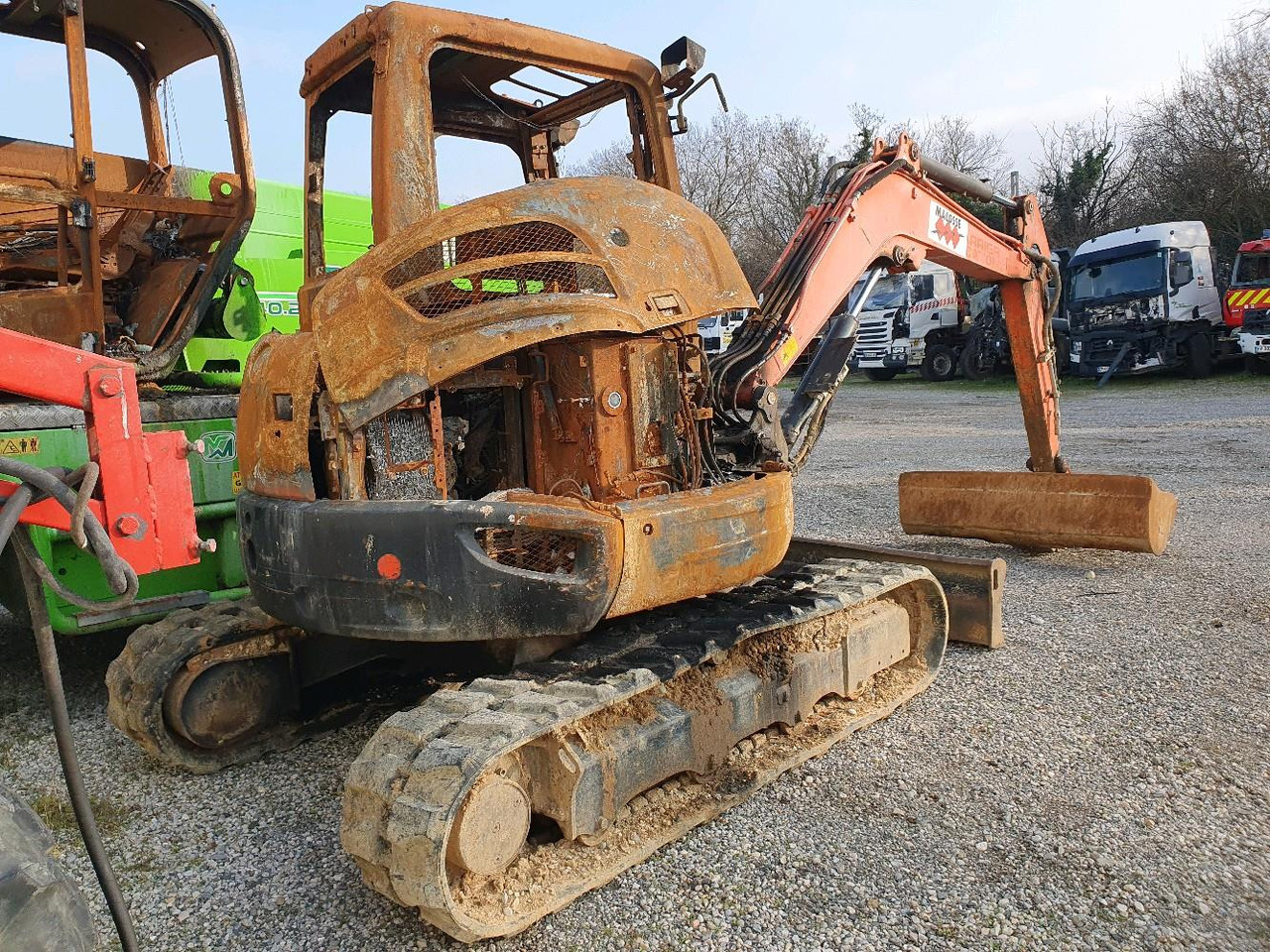 KUBOTA MINI PELLE U48-4 - Miniexcavadora: foto 4 KUBOTA MINI PELLE U48-4 - Miniexcavadora: foto 4