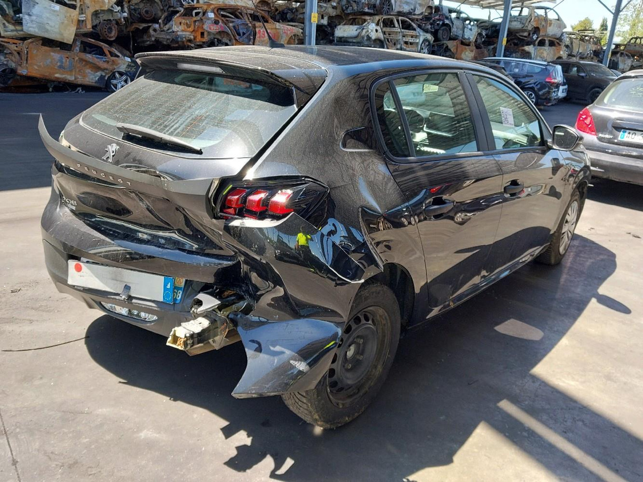 PEUGEOT 208 II 1.5 BLUEHDI 100 PACK - Coche: foto 4 PEUGEOT 208 II 1.5 BLUEHDI 100 PACK - Coche: foto 4