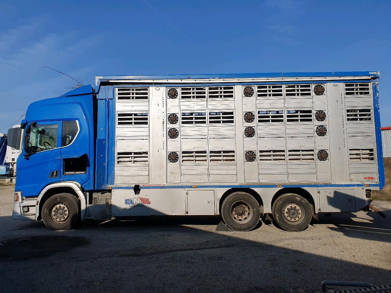 Camión transporte de ganado SCANIA R580: foto 8 Camión transporte de ganado SCANIA R580: foto 8