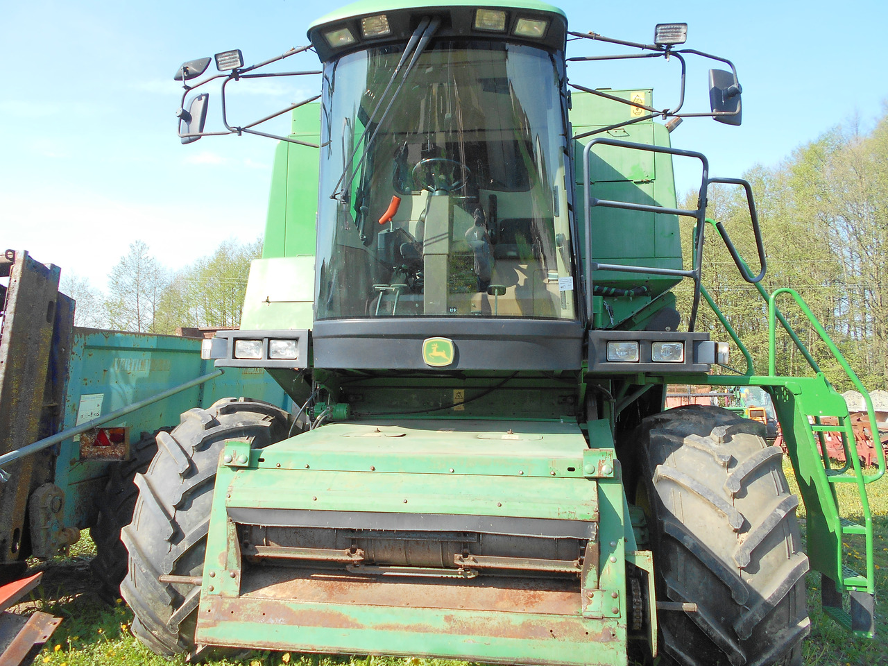 John Deere 1550 - Cosechadora de granos: foto 1 John Deere 1550 - Cosechadora de granos: foto 1