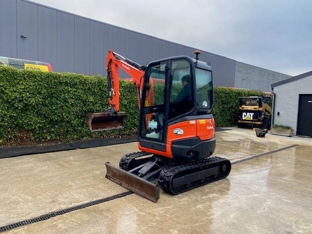 Kubota U 27-4 - Miniexcavadora: foto 3 Kubota U 27-4 - Miniexcavadora: foto 3