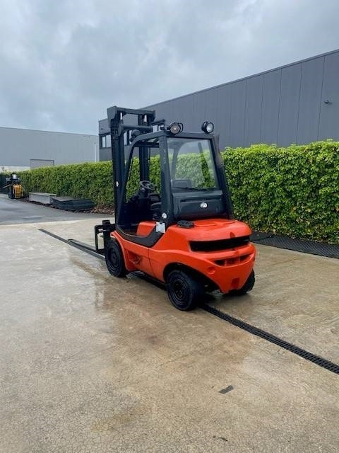 Linde H 30 D-03 - Carretilla elevadora diésel: foto 2 Linde H 30 D-03 - Carretilla elevadora diésel: foto 2