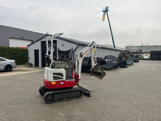 Takeuchi TB 210 R - Miniexcavadora: foto 3 Takeuchi TB 210 R - Miniexcavadora: foto 3