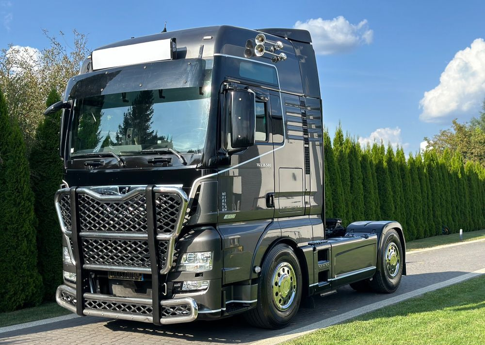 MAN TGX 18.580 D38 XXL RETARDER - Cabeza tractora: foto 1 MAN TGX 18.580 D38 XXL RETARDER - Cabeza tractora: foto 1