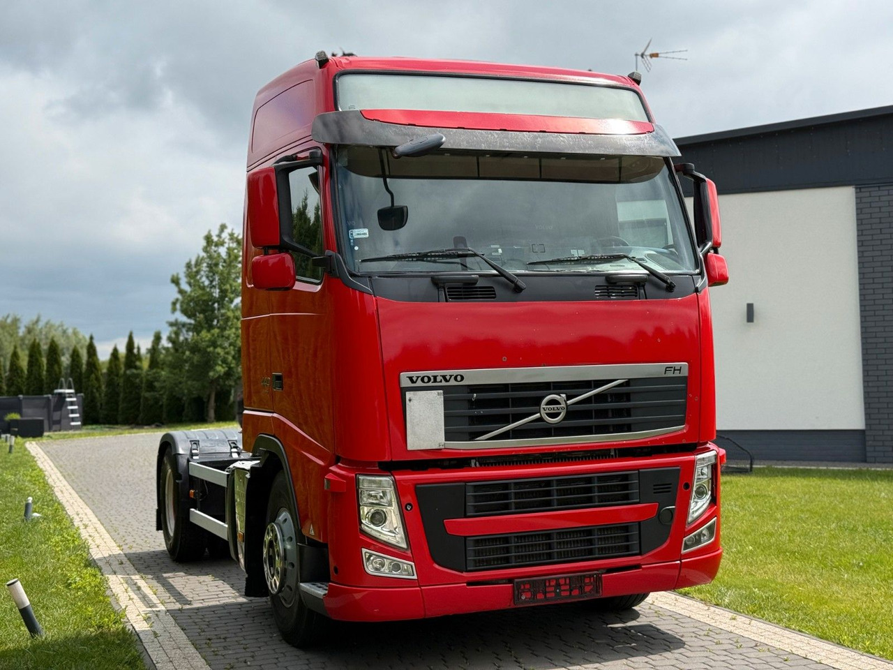 Volvo FH 440 AUTOMATIC EURO 5 FRIGDE - Cabeza tractora: foto 4 Volvo FH 440 AUTOMATIC EURO 5 FRIGDE - Cabeza tractora: foto 4