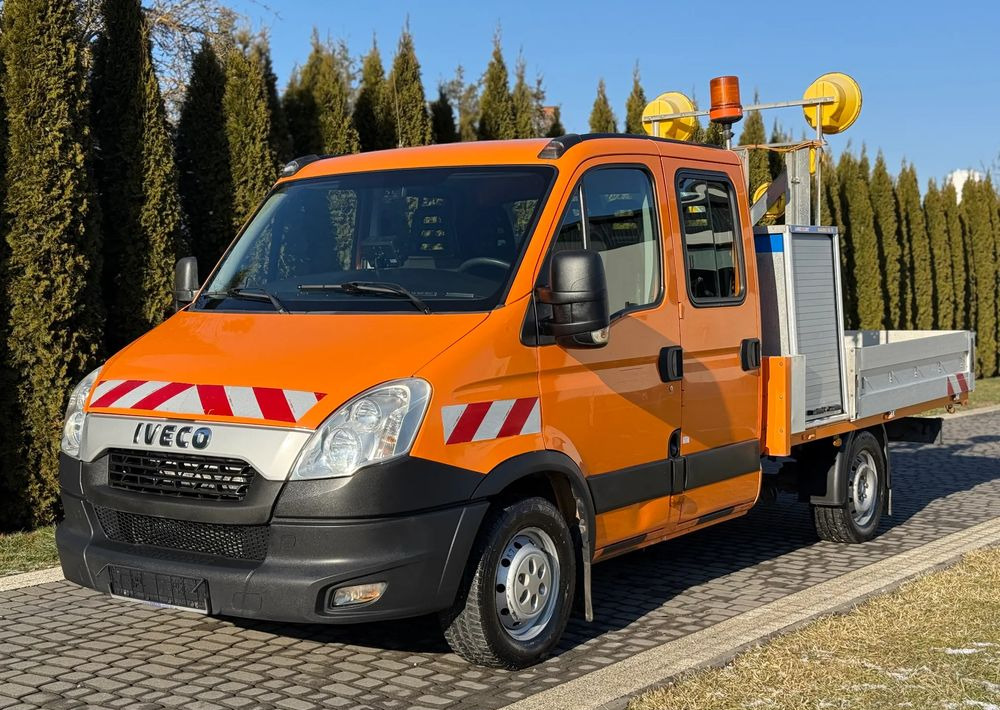 Iveco DAILY 35S13 - Furgoneta con lona: foto 1 Iveco DAILY 35S13 - Furgoneta con lona: foto 1