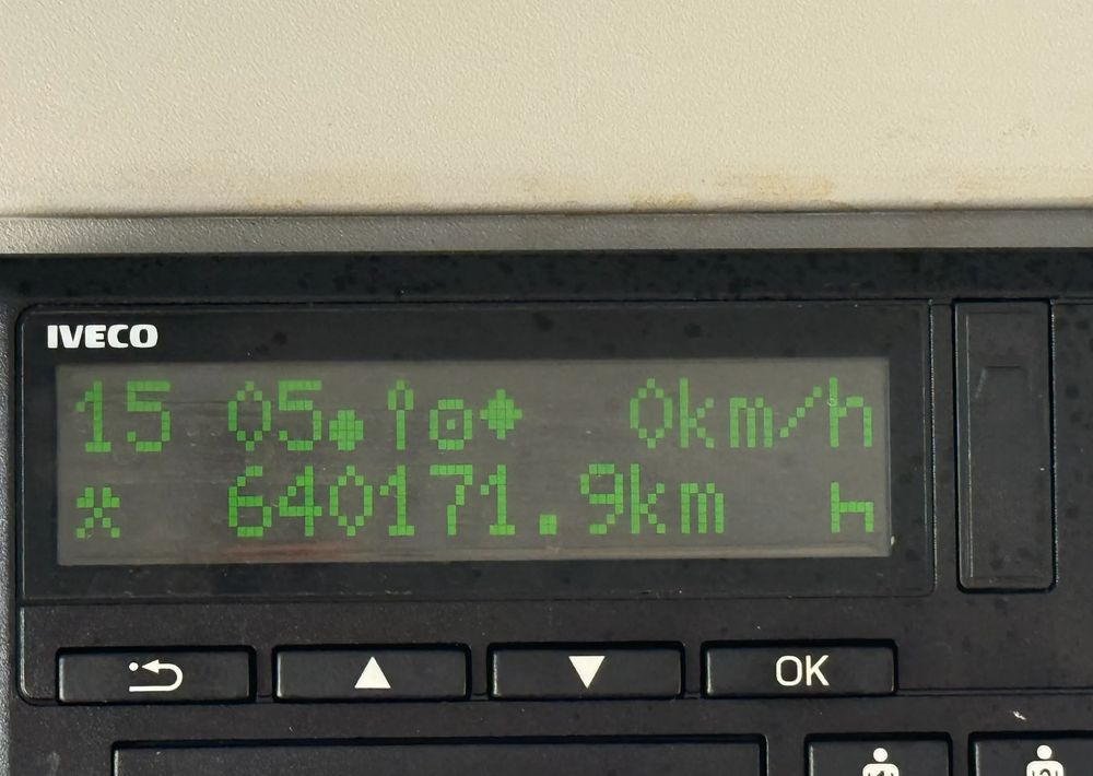 Camión frigorífico Iveco EUROCARGO 120 E22 CARRIER SUPRA 850 MT: foto 15 Camión frigorífico Iveco EUROCARGO 120 E22 CARRIER SUPRA 850 MT: foto 15