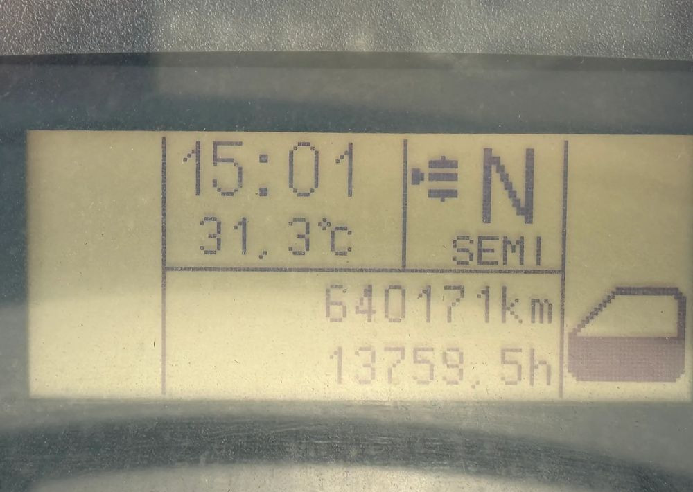 Camión frigorífico Iveco EUROCARGO 120 E22 CARRIER SUPRA 850 MT: foto 13 Camión frigorífico Iveco EUROCARGO 120 E22 CARRIER SUPRA 850 MT: foto 13