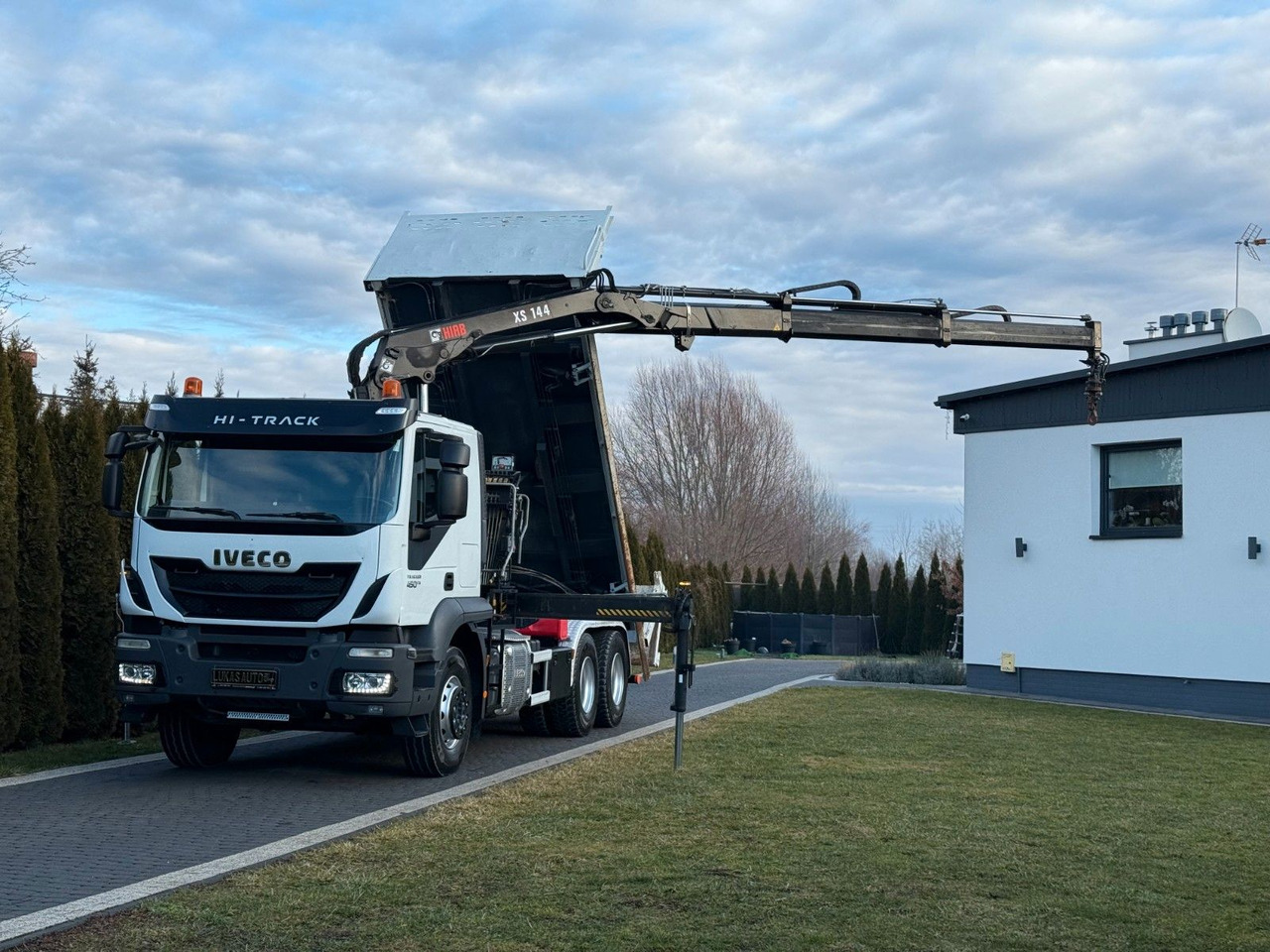 Iveco TRAKKER 450 6X4 DOUBLE HYDRO-BOARD HIAB - Camión volquete: foto 1 Iveco TRAKKER 450 6X4 DOUBLE HYDRO-BOARD HIAB - Camión volquete: foto 1