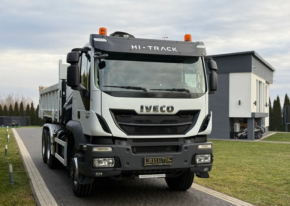 Iveco TRAKKER 450 6X4 PODWÓJNA HYDRO-BURTA HIAB 104 - Camión volquete: foto 2 Iveco TRAKKER 450 6X4 PODWÓJNA HYDRO-BURTA HIAB 104 - Camión volquete: foto 2