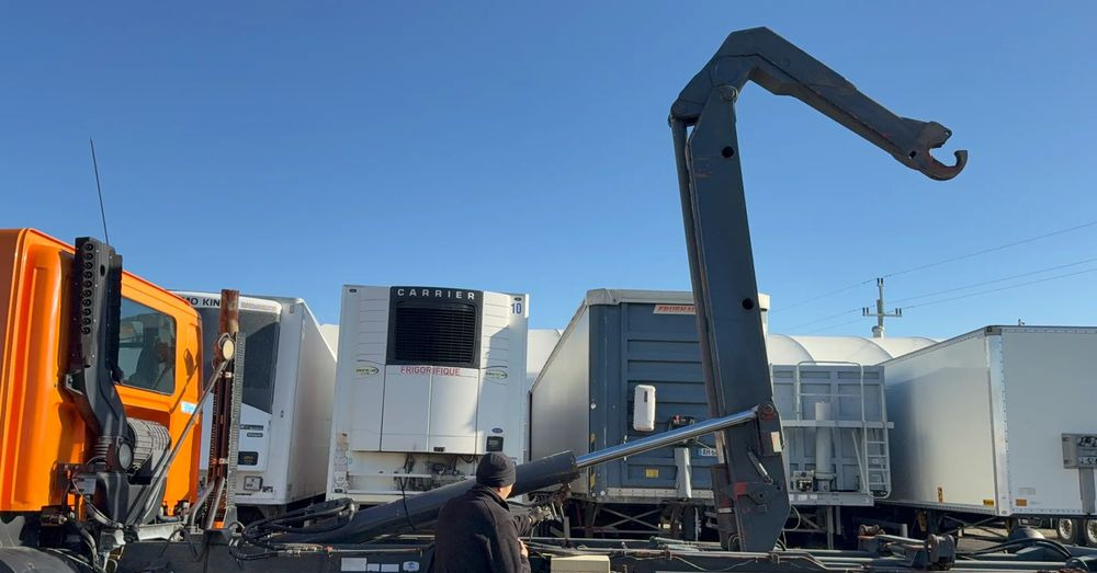 DAF CF DŹWIG GUIMA - Recambio para Camión: foto 2 DAF CF DŹWIG GUIMA - Recambio para Camión: foto 2