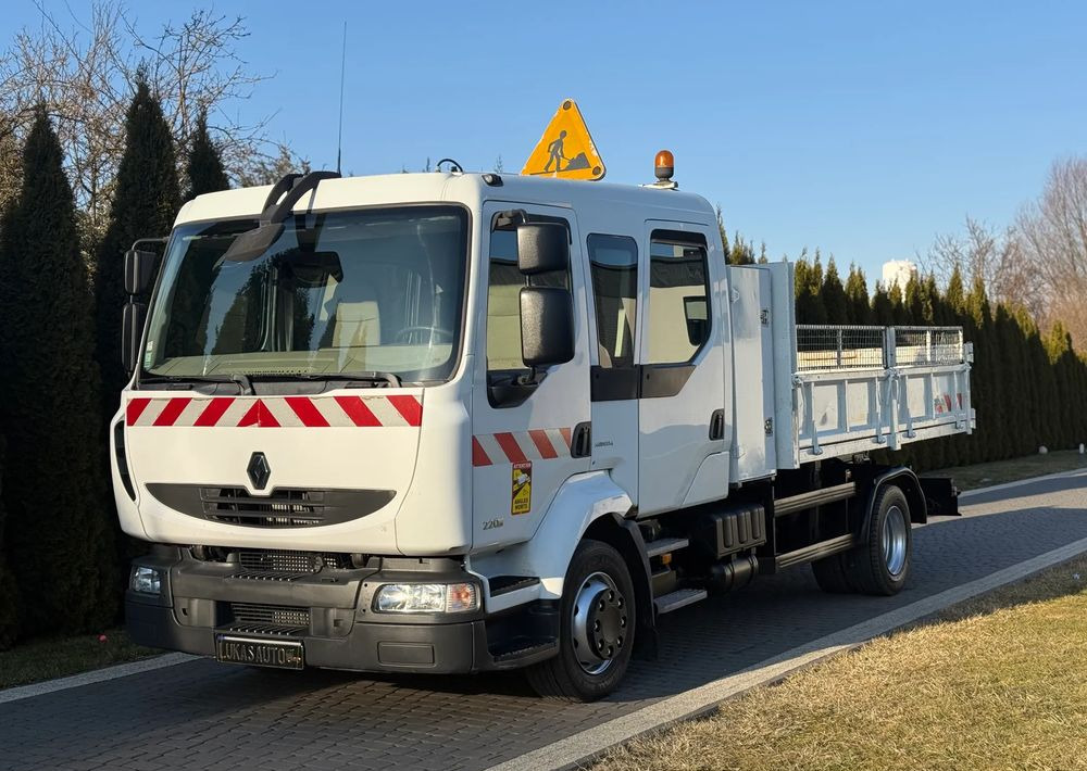 Renault MIDLUM 220 12 T WYWROTKA 6 MIEJSC - Camión volquete: foto 2 Renault MIDLUM 220 12 T WYWROTKA 6 MIEJSC - Camión volquete: foto 2