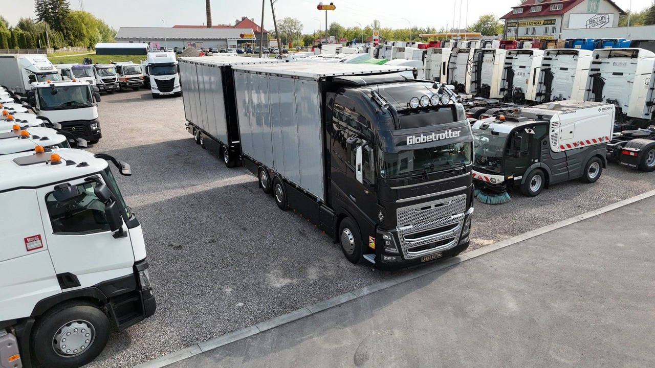 Volvo FH16 660 HP XL TANDEM 6x2 LIMITED EDITION - Camión caja cerrada: foto 3 Volvo FH16 660 HP XL TANDEM 6x2 LIMITED EDITION - Camión caja cerrada: foto 3