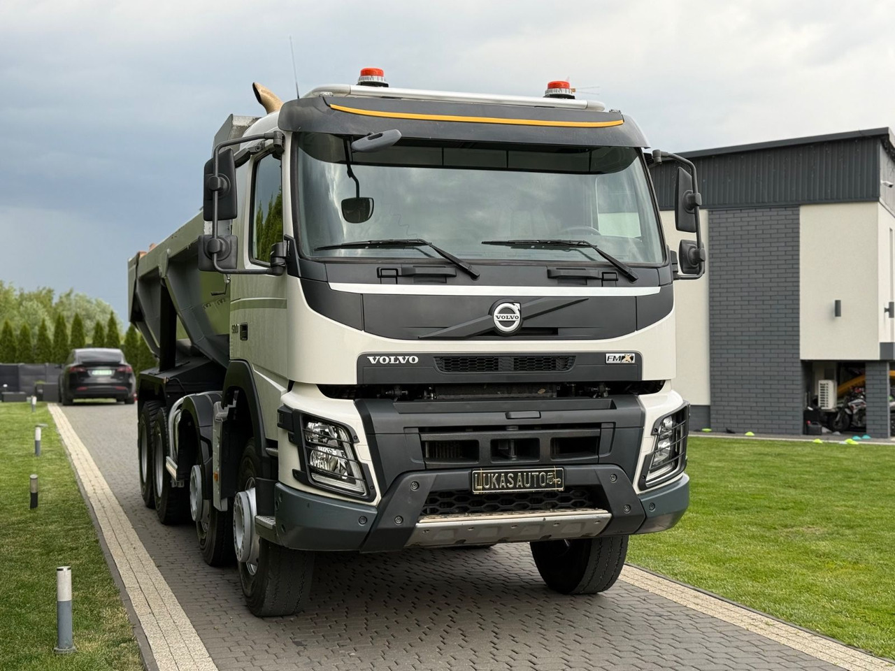 Volvo FMX 500 8X4 RETARDER - Camión volquete: foto 2 Volvo FMX 500 8X4 RETARDER - Camión volquete: foto 2