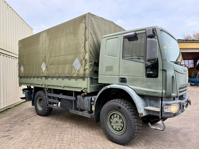 Iveco 140E24 4x4 / Armee / / Camper - Camión lona: foto 2 Iveco 140E24 4x4 / Armee / / Camper - Camión lona: foto 2