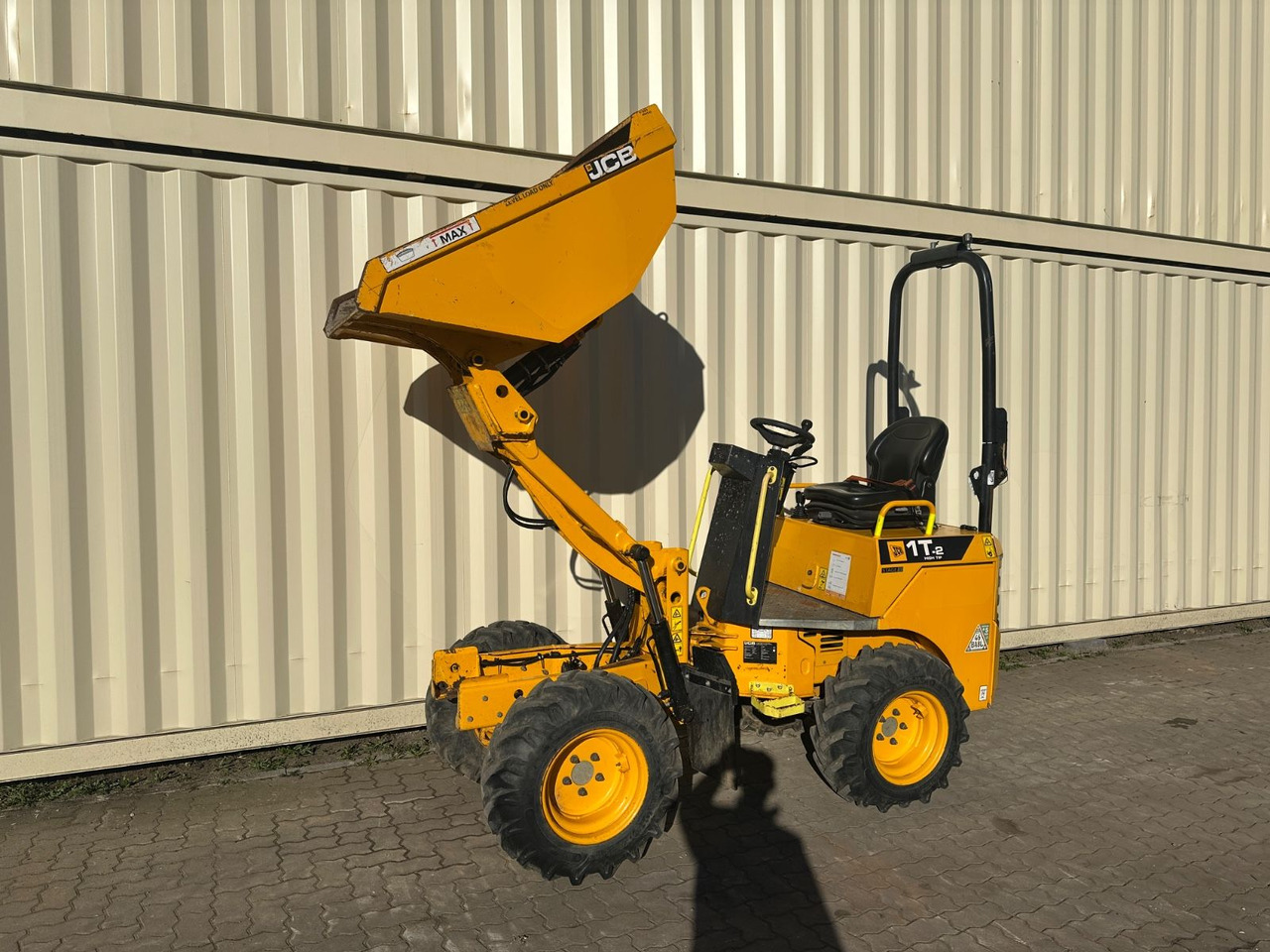 JCB 1T-2 High Tip Dumper, 632 Bh, 1.000 KG - Minidumper: foto 1 JCB 1T-2 High Tip Dumper, 632 Bh, 1.000 KG - Minidumper: foto 1