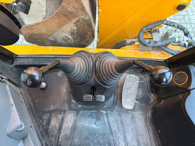 Retroexcavadora JCB 3CX Plus, 2022 BJ, 3.126 H, 81 KW/ 110 PS: foto 24