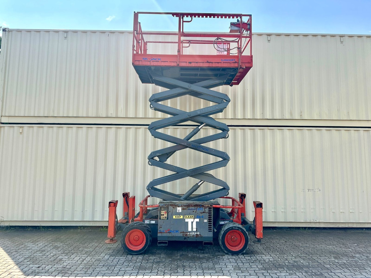 Skyjack SJ6832RT 4x4 Diesel, 11.8 Meter, 1.493 H - Plataforma de tijeras: foto 1 Skyjack SJ6832RT 4x4 Diesel, 11.8 Meter, 1.493 H - Plataforma de tijeras: foto 1