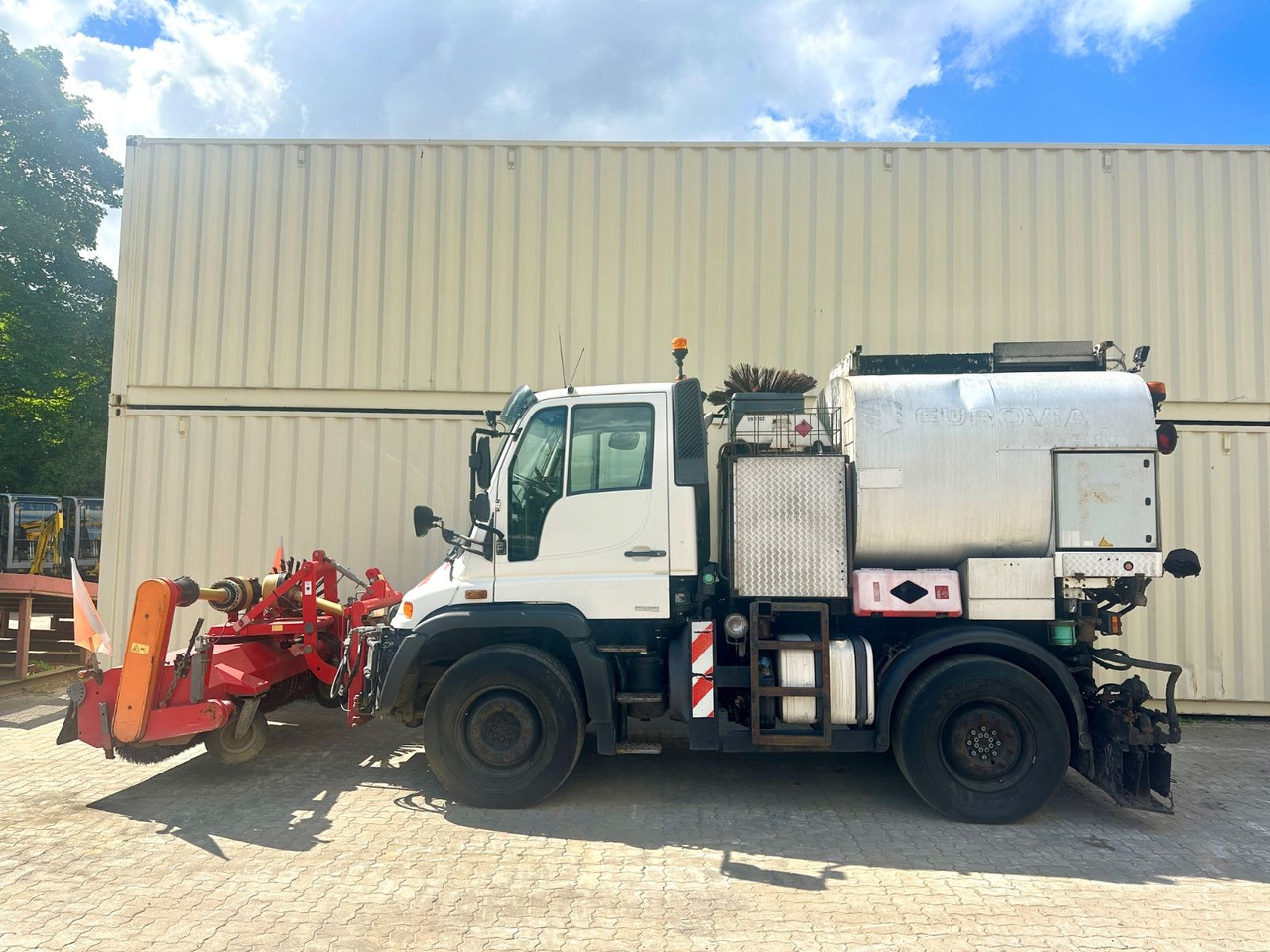 Unimog U400 Schäfer-Technic Bitum/Asphalt / TÜV 02/2026 - Construcción de carreteras: foto 2 Unimog U400 Schäfer-Technic Bitum/Asphalt / TÜV 02/2026 - Construcción de carreteras: foto 2