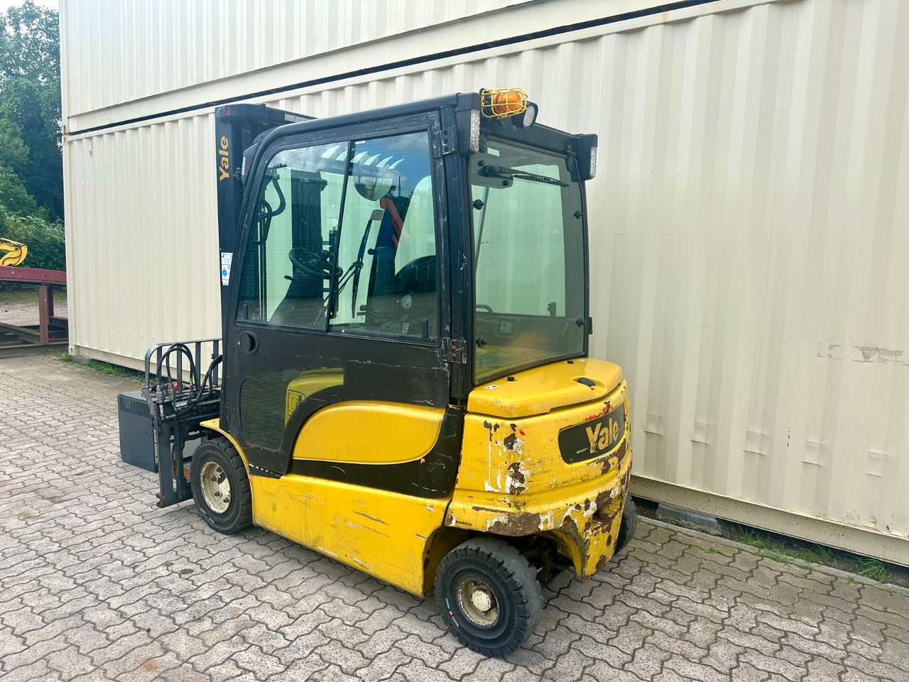 Yale ERP30VL / Seitenschieber + Zinkenverstellung - Carretilla elevadora eléctrica: foto 3 Yale ERP30VL / Seitenschieber + Zinkenverstellung - Carretilla elevadora eléctrica: foto 3