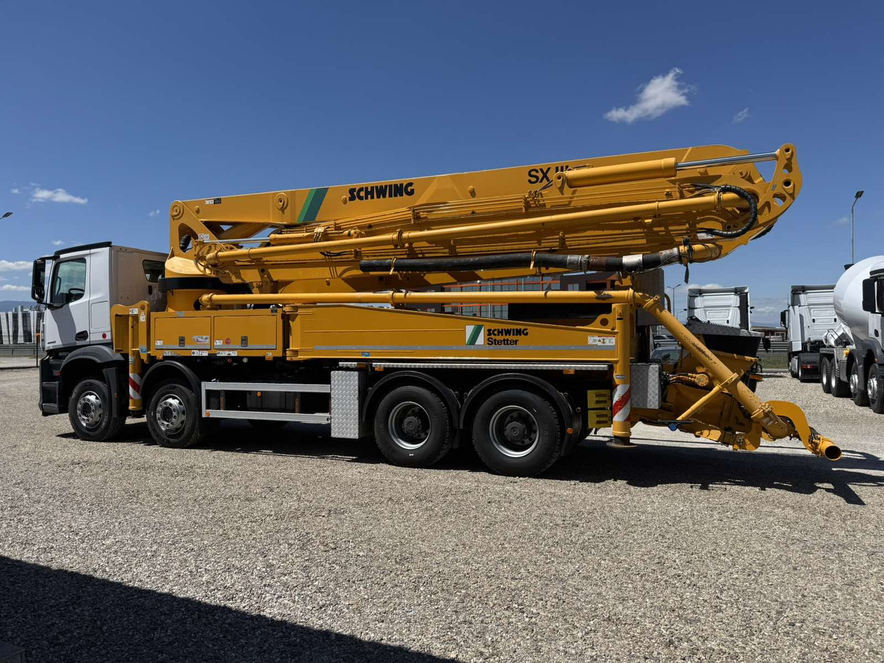 MERCEDES-BENZ AROCS 4442 SCHWING S43SX - Camión bomba de hormigón: foto 4 MERCEDES-BENZ AROCS 4442 SCHWING S43SX - Camión bomba de hormigón: foto 4