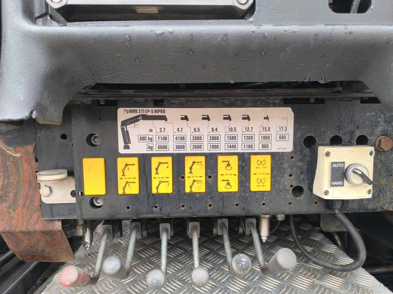 Camión volquete, Camión grúa Mercedes-Benz ACTROS 3355 V8 6X6 HIAB 211 EP-5 HIPRO: foto 9 Camión volquete, Camión grúa Mercedes-Benz ACTROS 3355 V8 6X6 HIAB 211 EP-5 HIPRO: foto 9