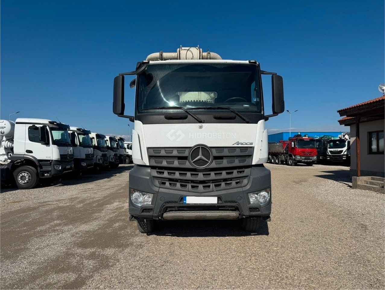 Mercedes-Benz AROCS 3743 PUTZMEISTER M47-5 - Camión bomba de hormigón: foto 2 Mercedes-Benz AROCS 3743 PUTZMEISTER M47-5 - Camión bomba de hormigón: foto 2