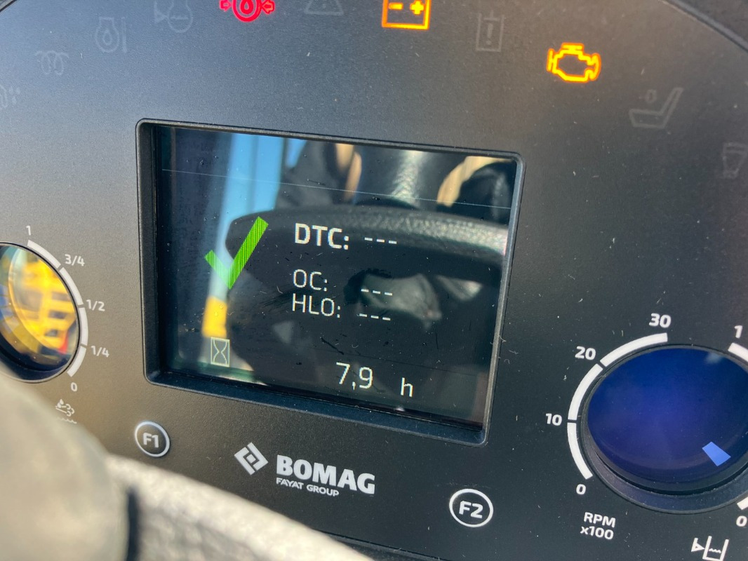 Apisonadora de asfalto BOMAG DE BW 141 AD-50  Stage IIIa / Tier3: foto 9