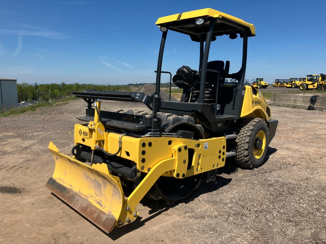 BOMAG DE BW 145 DH-5 Stage V/Tier 4f - Rodillo: foto 1 BOMAG DE BW 145 DH-5 Stage V/Tier 4f - Rodillo: foto 1