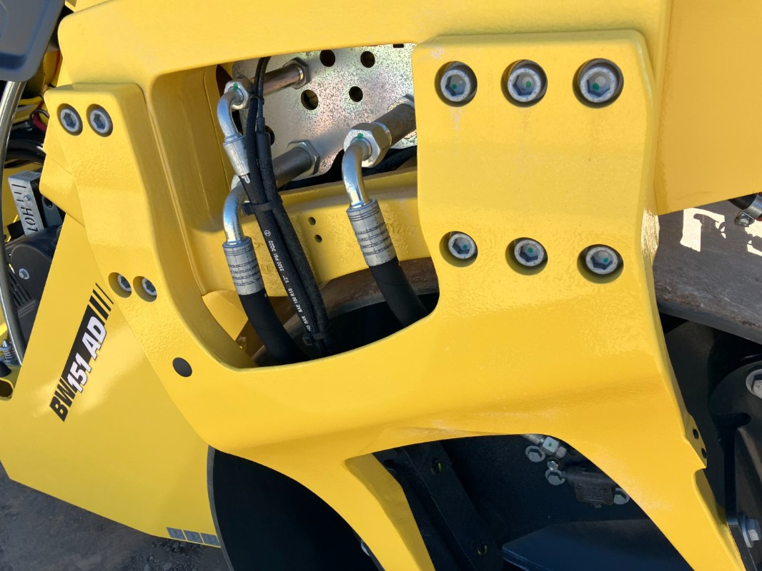 Apisonadora de asfalto BOMAG DE BW 151 AD-50  Stage IIIa/Tier 4i: foto 15