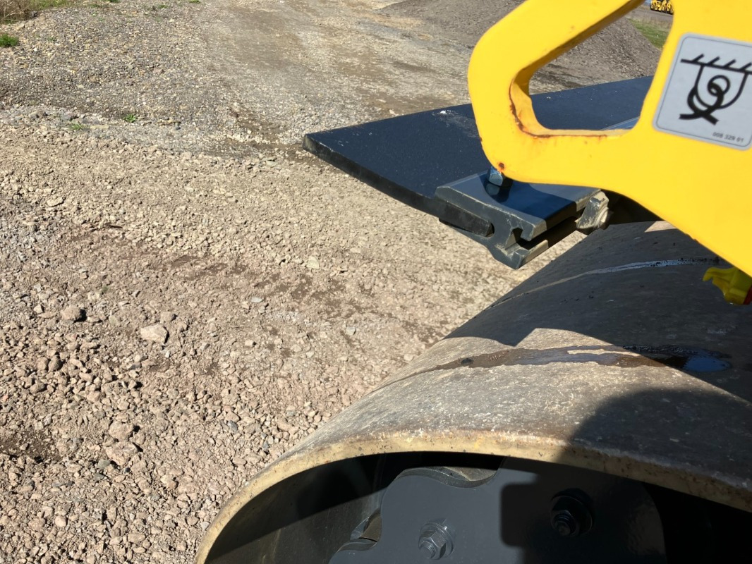 Apisonadora de asfalto nuevo BOMAG DE BW 161 ADO-5  STage V/Tier 4f: foto 25