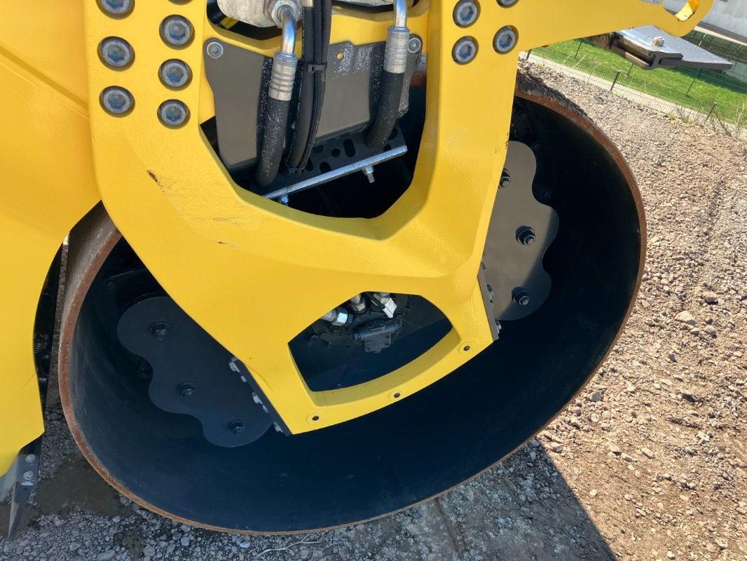 Apisonadora de asfalto nuevo BOMAG DE BW 161 ADO-5  STage V/Tier 4f: foto 23
