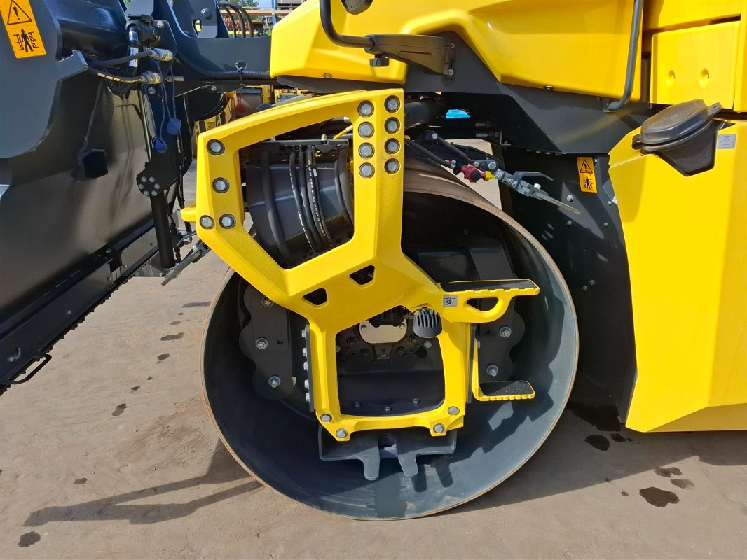 Leasing para BOMAG DE BW 174 AP-5 AM Hybrid Stage V/Tier 4f BOMAG DE BW 174 AP-5 AM Hybrid Stage V/Tier 4f: foto 15