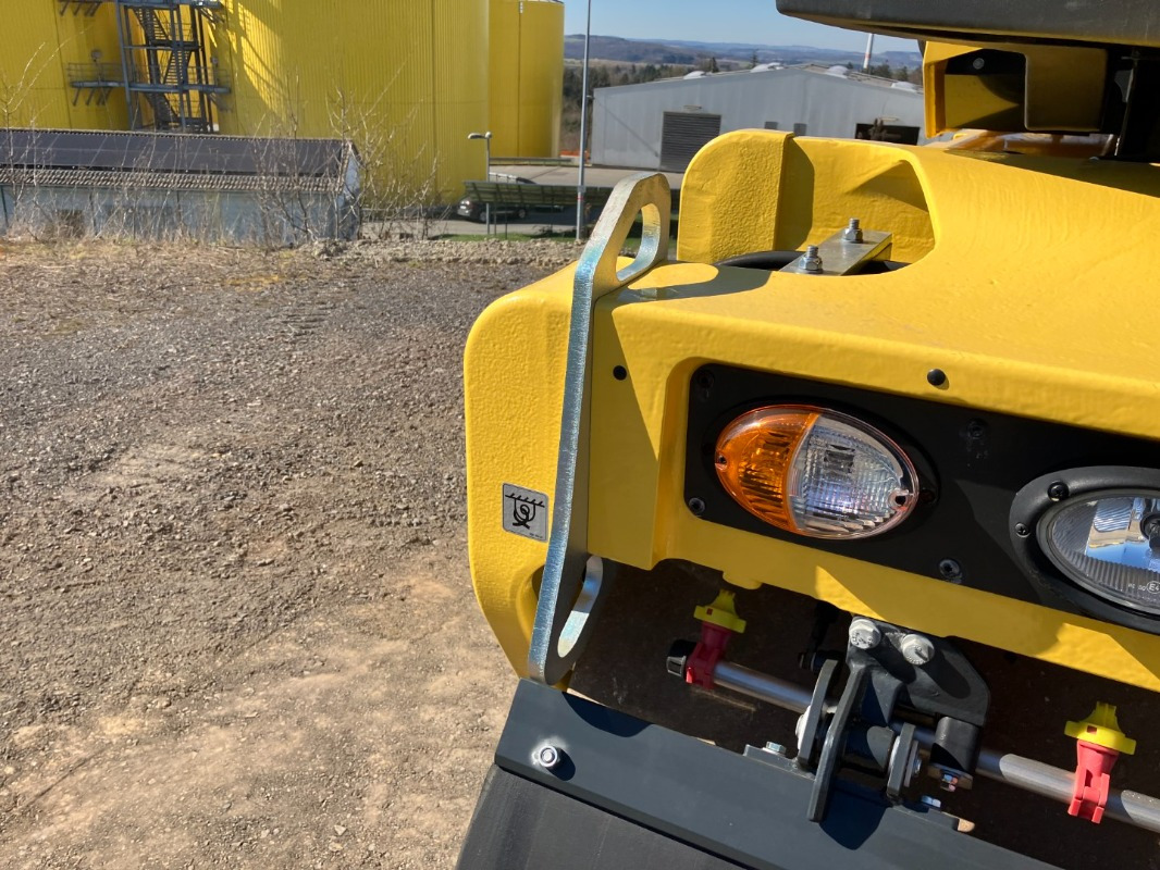 Apisonadora de asfalto BOMAG DE BW 174 APO-4v Stage V/Tier 4f: foto 22