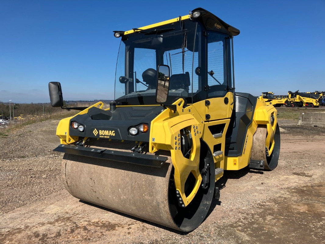 BOMAG DE BW 202 AD-50 Stage II/Tier 2 - Apisonadora de asfalto: foto 1 BOMAG DE BW 202 AD-50 Stage II/Tier 2 - Apisonadora de asfalto: foto 1