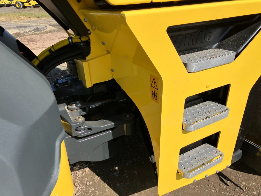 Apisonadora de asfalto BOMAG DE BW 202 AD-50  Stage II/Tier 2: foto 20
