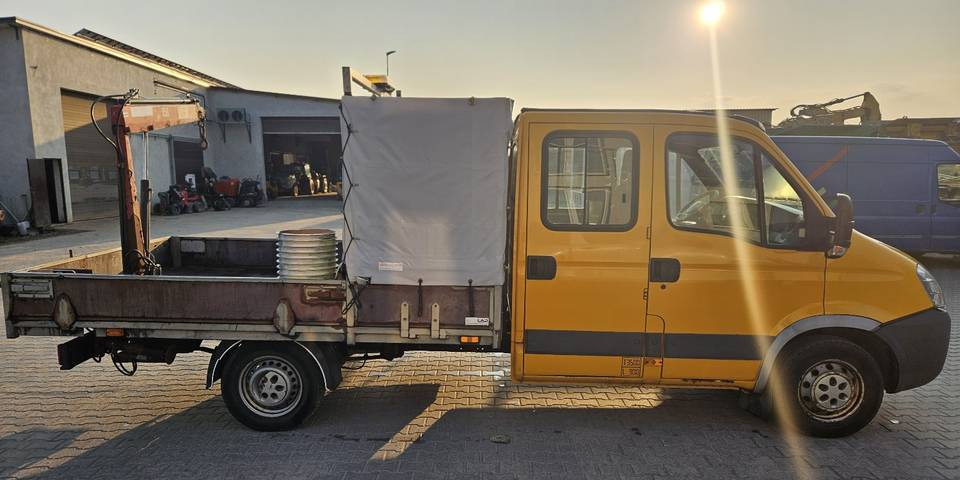 Iveco Daily 35S14 HDS 830 kg doka dubel brygadówka - Furgoneta caja abierta: foto 5 Iveco Daily 35S14 HDS 830 kg doka dubel brygadówka - Furgoneta caja abierta: foto 5