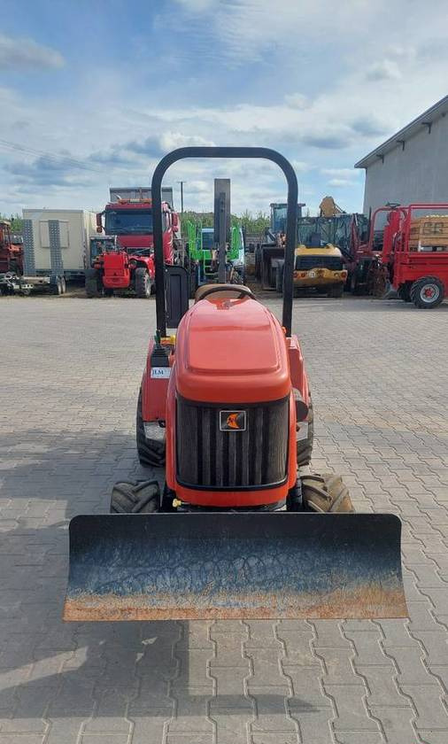 Koparka łańcuchowa Ditch Witch RT30 - Zanjadora: foto 3 Koparka łańcuchowa Ditch Witch RT30 - Zanjadora: foto 3