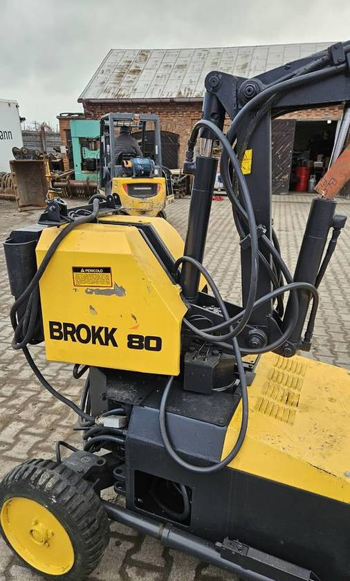 Maquinaria de construcción Robot wyburzeniowy Brokk 80 młot: foto 11