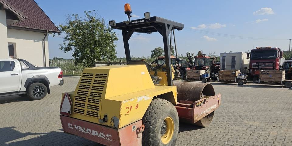 Walec drogowy Dynapac CA141C guma-stal 4800 kg - Compactador: foto 2 Walec drogowy Dynapac CA141C guma-stal 4800 kg - Compactador: foto 2