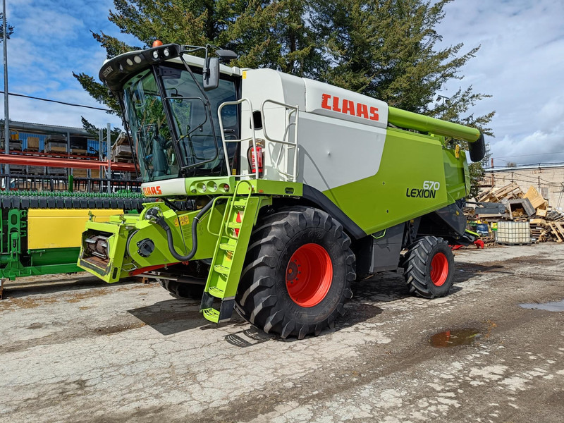 Claas Lexion 670 V750 - Cosechadora de granos: foto 1 Claas Lexion 670 V750 - Cosechadora de granos: foto 1