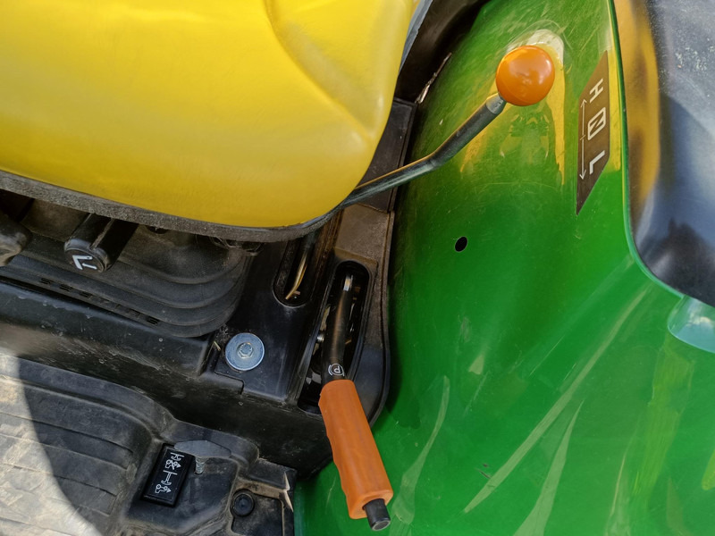 Tractor John Deere 3038E Vahva Jussi 400: foto 11