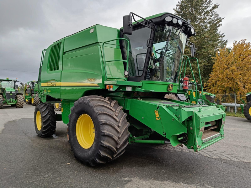John Deere T550 - Cosechadora de granos: foto 1 John Deere T550 - Cosechadora de granos: foto 1