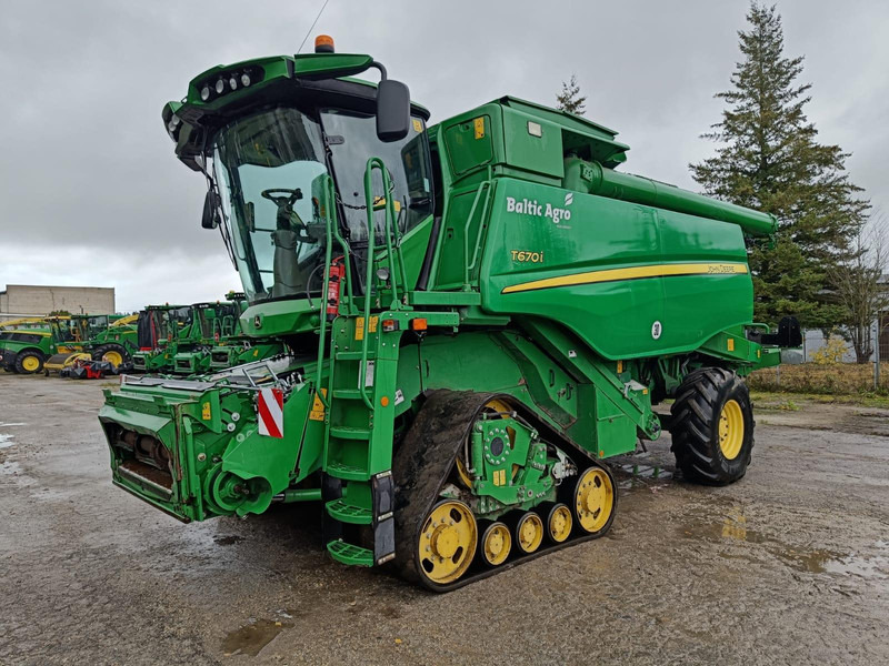 John Deere T670i - Cosechadora de granos: foto 1 John Deere T670i - Cosechadora de granos: foto 1