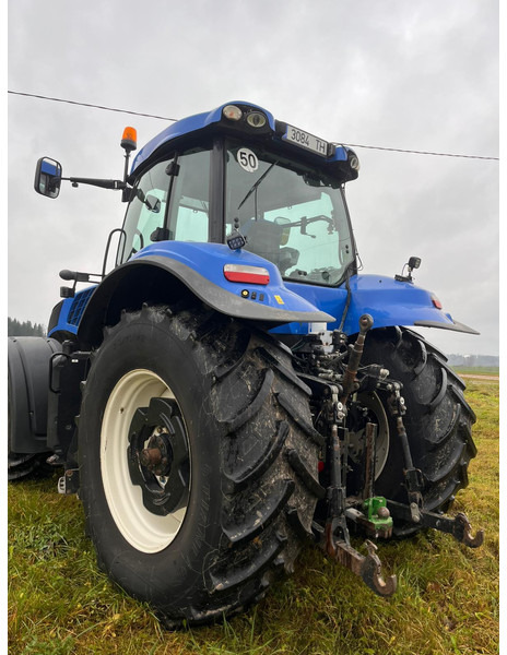 New Holland T8.330 - Tractor: foto 5 New Holland T8.330 - Tractor: foto 5