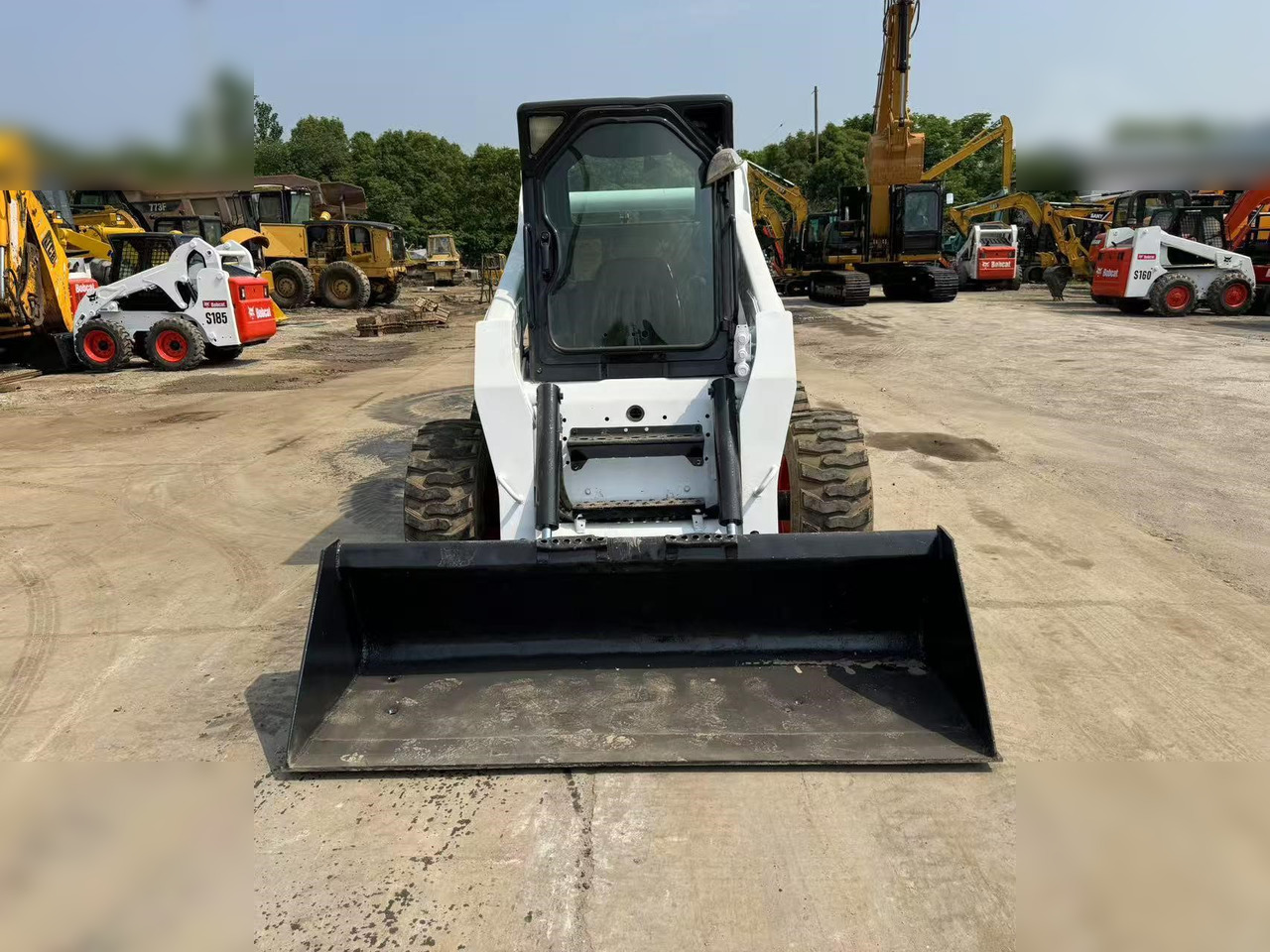 BOBCAT S300 - Minicargadora: foto 2 BOBCAT S300 - Minicargadora: foto 2