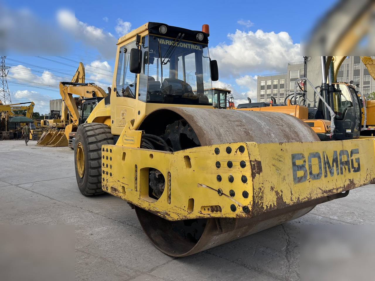 BOMAG BW226DH-4 - Rodillo: foto 4 BOMAG BW226DH-4 - Rodillo: foto 4