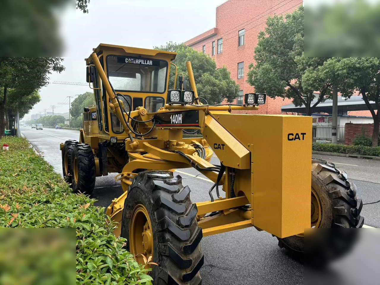 CATERPILLAR 140H - Grader: foto 2 CATERPILLAR 140H - Grader: foto 2