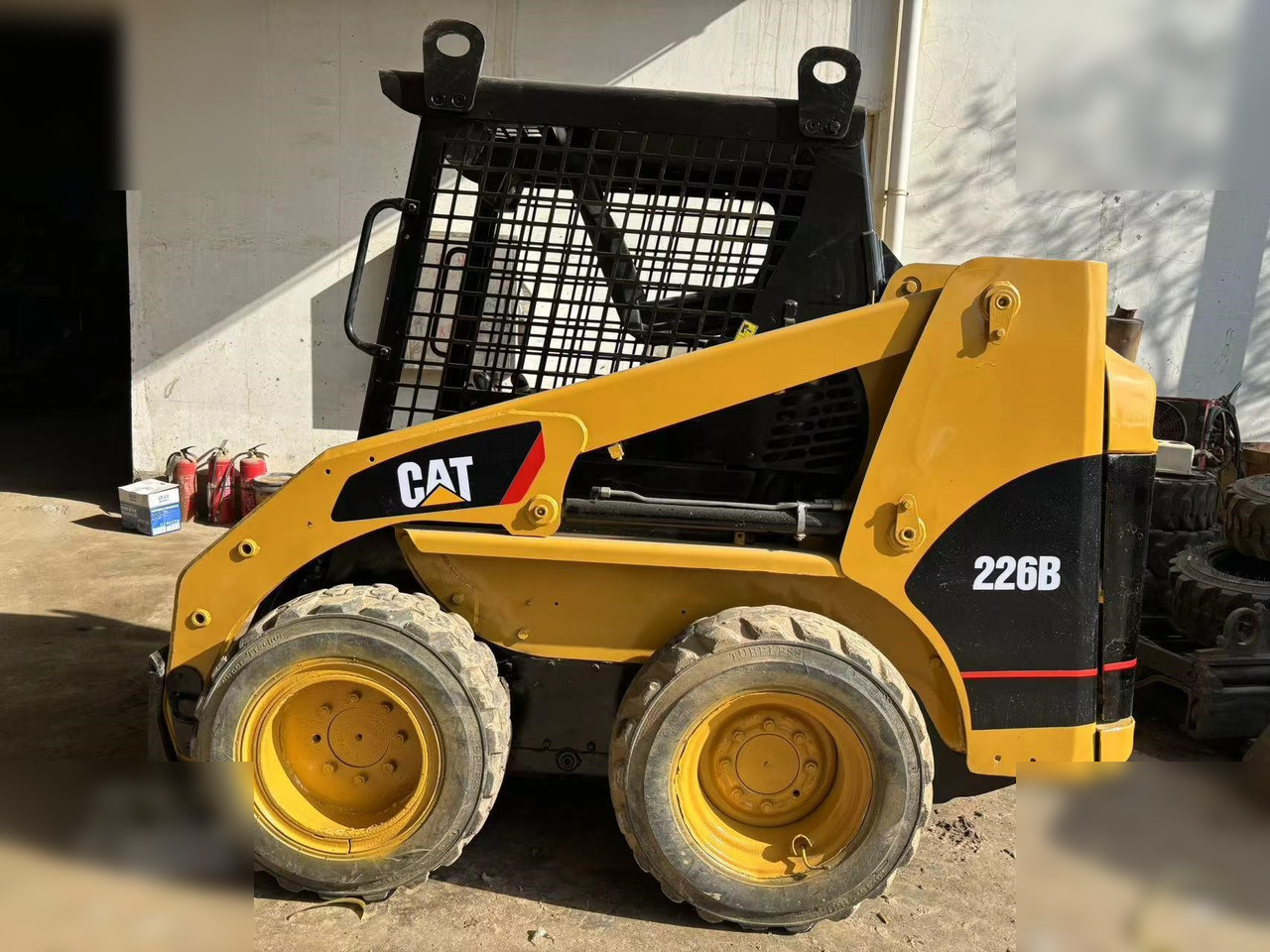 CATERPILLAR 226B - Minicargadora: foto 1 CATERPILLAR 226B - Minicargadora: foto 1
